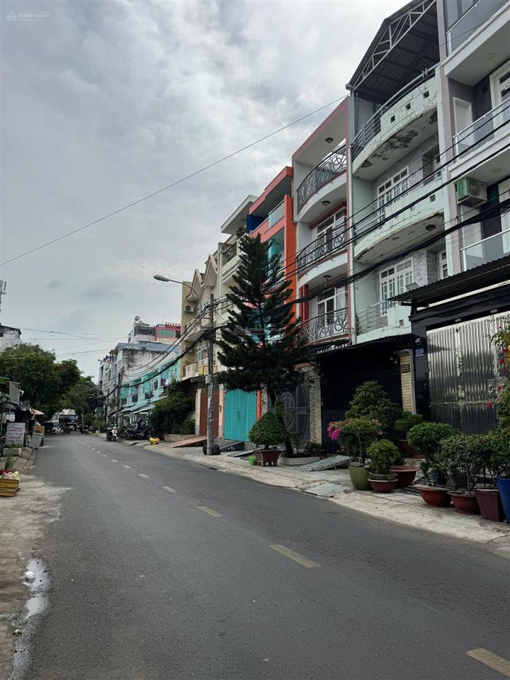 Bán nhà mtkd khu bình phú, gần chợ an dương vương, bến xe miền tây, quận 6. dt4x20m, 4 tầng btct