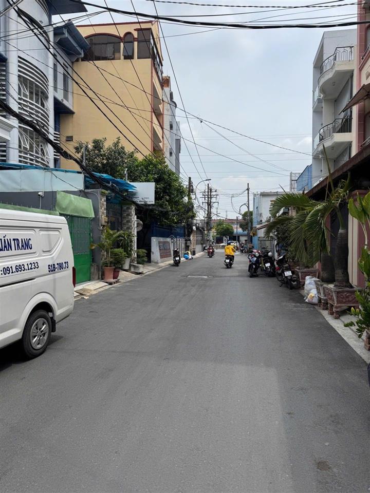 Bán nhà hẻm xe tải 27 kinh dương vương, gần vòng xoay phú lâm, quận 6. dt 4.6x20m, 3 tầng
