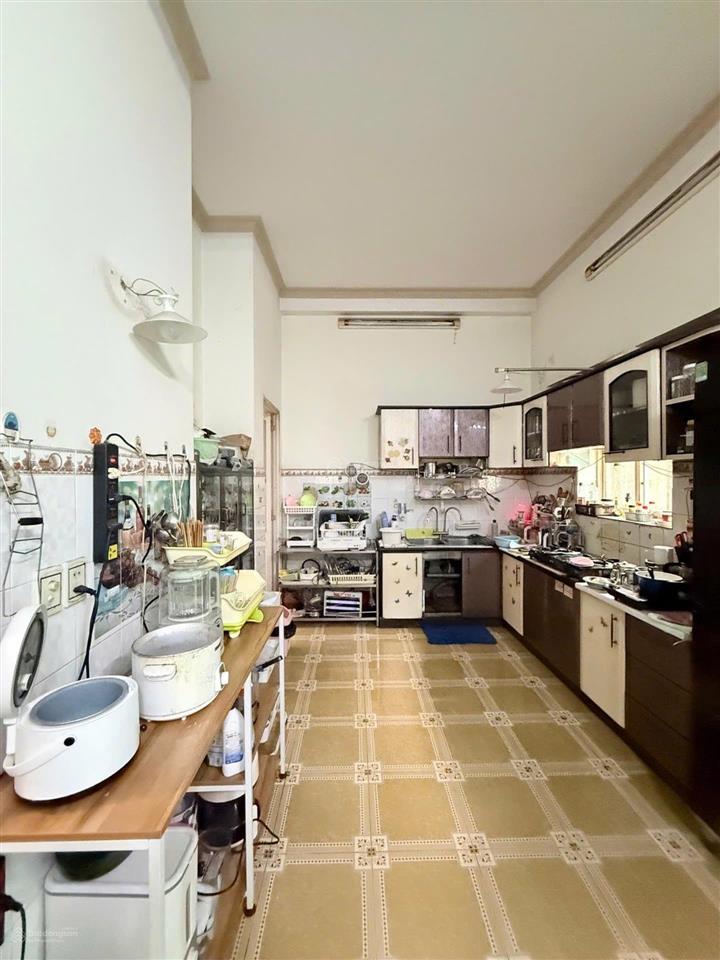 Bán nhà biệt thự kdc thanh nhựt, bình phú, quận 8. dt 8x18m, 3 tầng, giá 19.2 tỷ