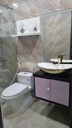 Cho thuê nhà 6 tầng đầy đủ nội thất mặt tiền đồng nai  cư xá bắc hải, quận 10. giá 42 tr/tháng