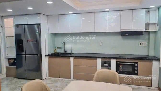 Cho thuê nhà 6 tầng đầy đủ nội thất mặt tiền đồng nai  cư xá bắc hải, quận 10. giá 42 tr/tháng