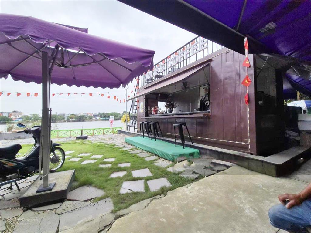 Cho thuê 1000m2 mặt bằng sân vườn, có nhà tiền chế ven sông khu thanh đa bình quới, bình thạnh