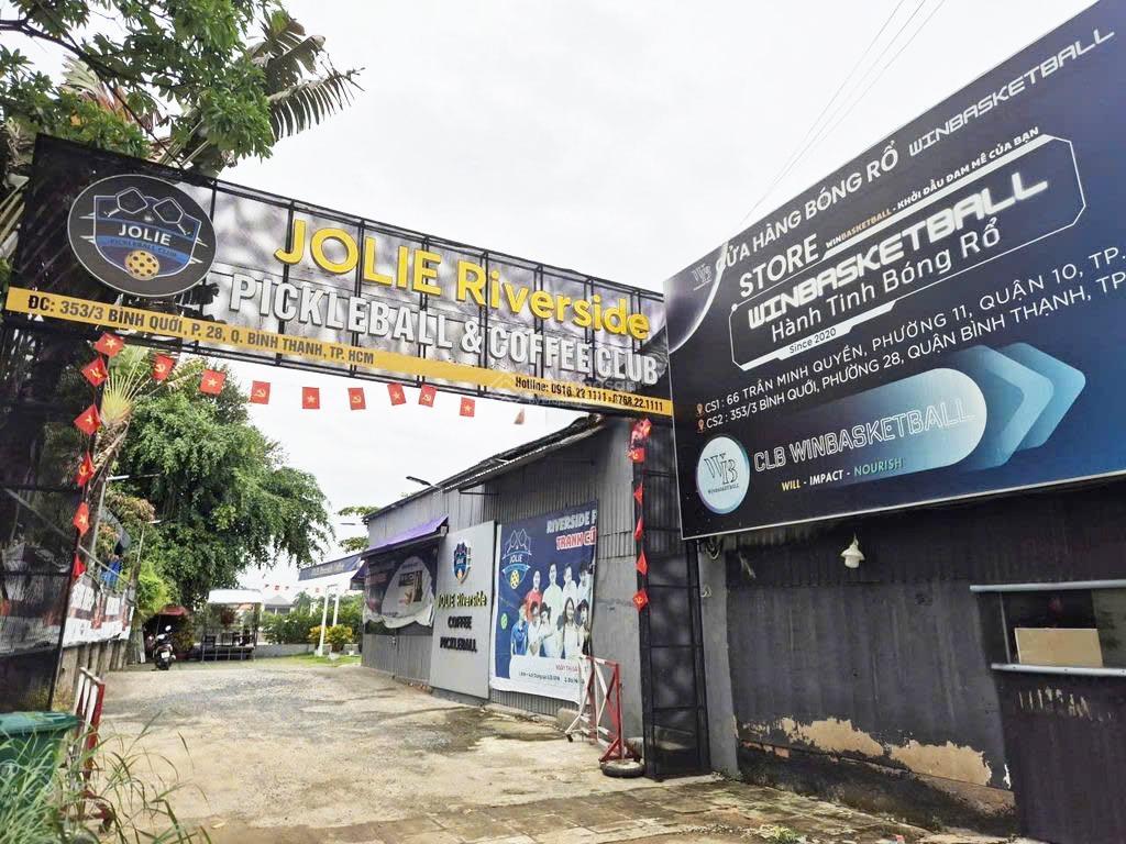 Cho thuê 1000m2 mặt bằng sân vườn, có nhà tiền chế ven sông khu thanh đa bình quới, bình thạnh