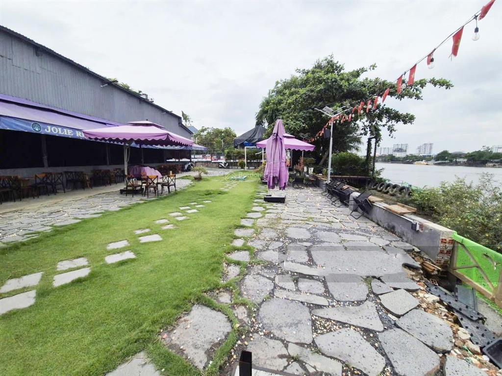 Cho thuê 1000m2 mặt bằng sân vườn, có nhà tiền chế ven sông khu thanh đa bình quới, bình thạnh