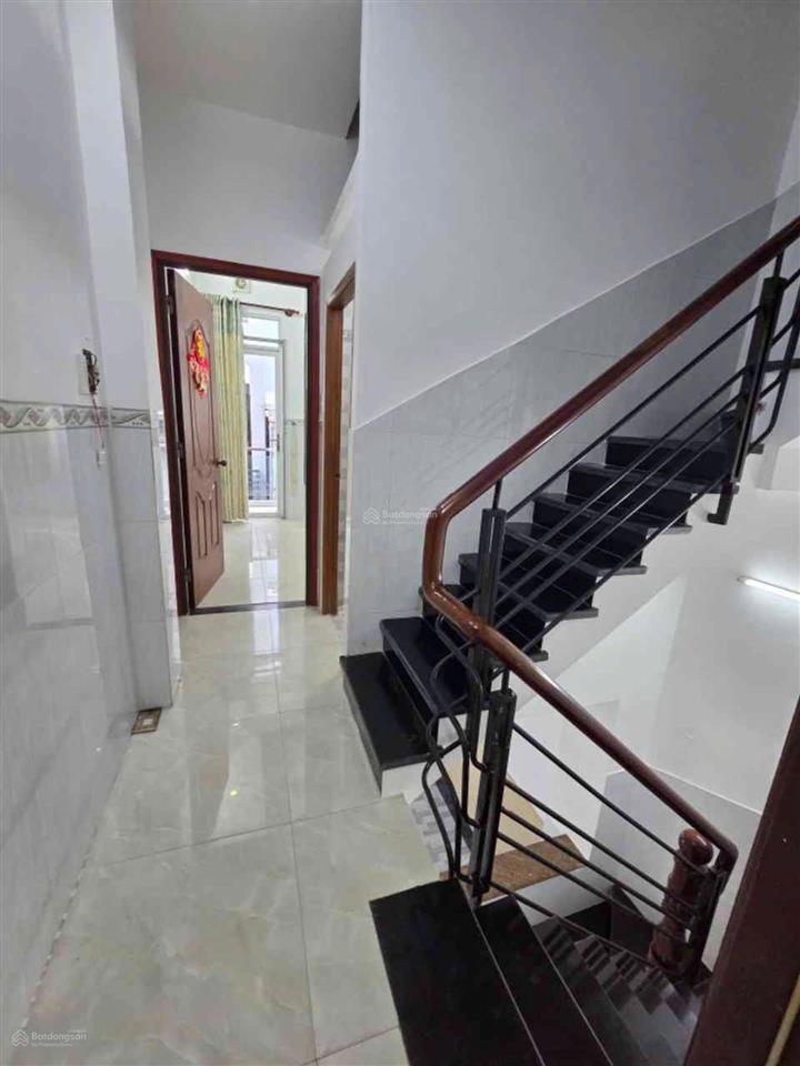 Bán nhà gần mặt tiền phạm văn chí, chợ bình tiên, quận 6. dt3.5x10m, 4 tầng xây kiên cố btct