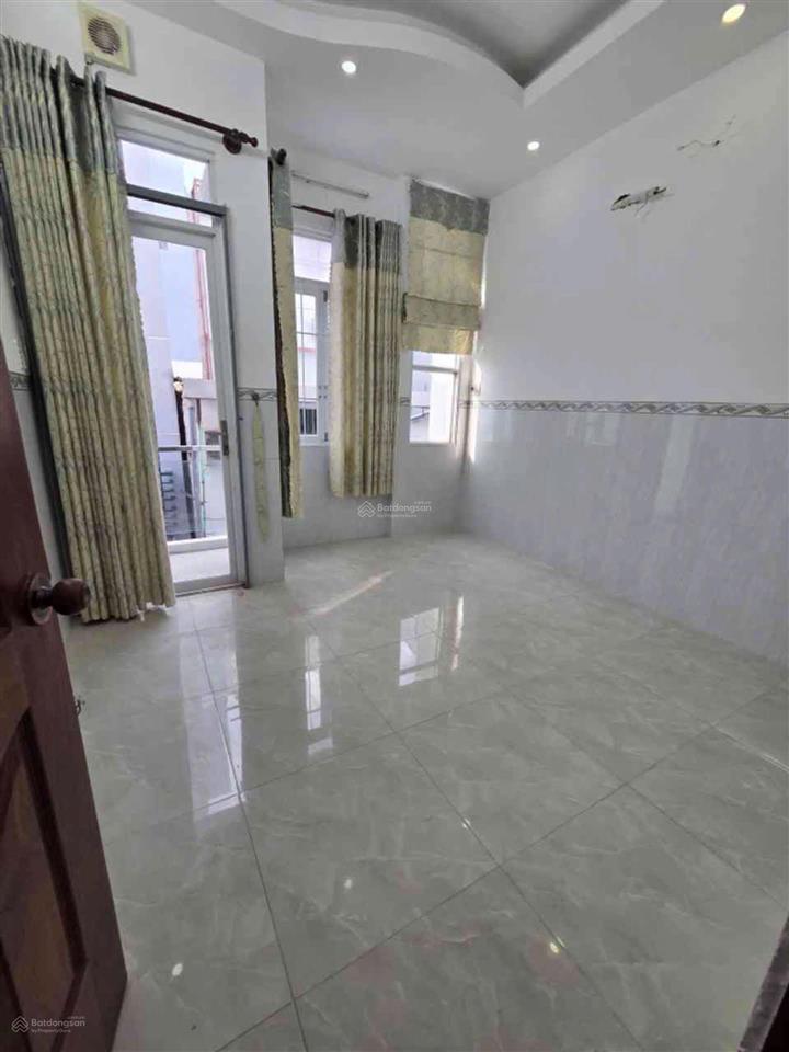 Bán nhà gần mặt tiền phạm văn chí, chợ bình tiên, quận 6. dt3.5x10m, 4 tầng xây kiên cố btct