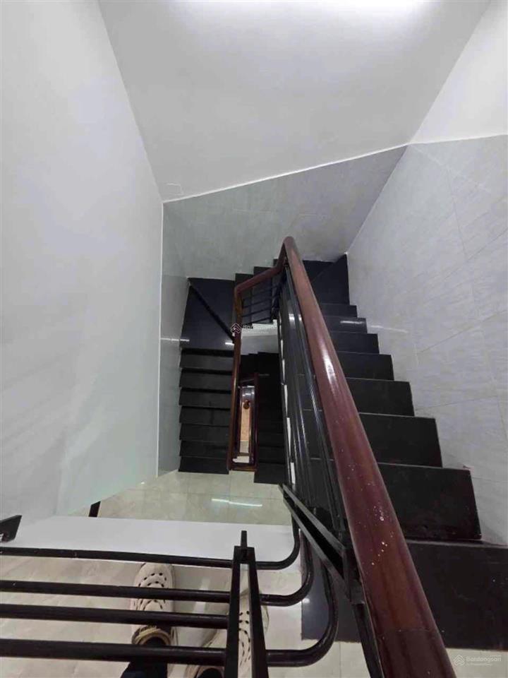 Bán nhà gần mặt tiền phạm văn chí, chợ bình tiên, quận 6. dt3.5x10m, 4 tầng xây kiên cố btct