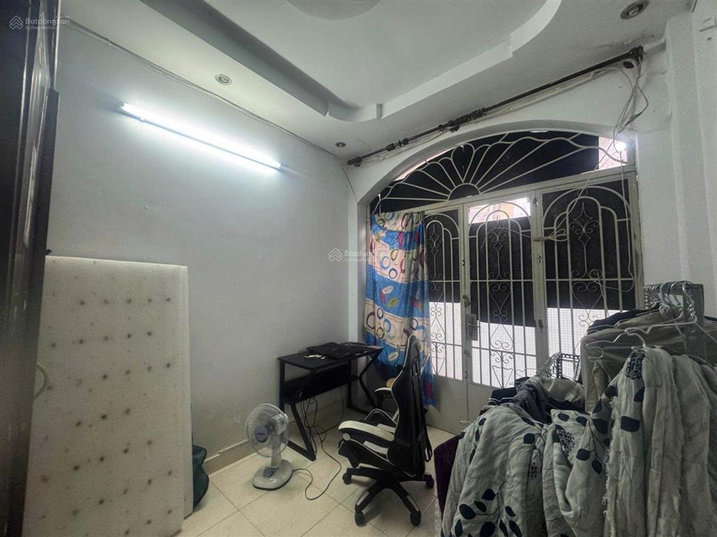 Bán nhà nở hậu 3 tầng hẻm xe tải cách mạng tháng 8, quận 10. dt3.2x12m. giá nhỉnh 5 tỷ