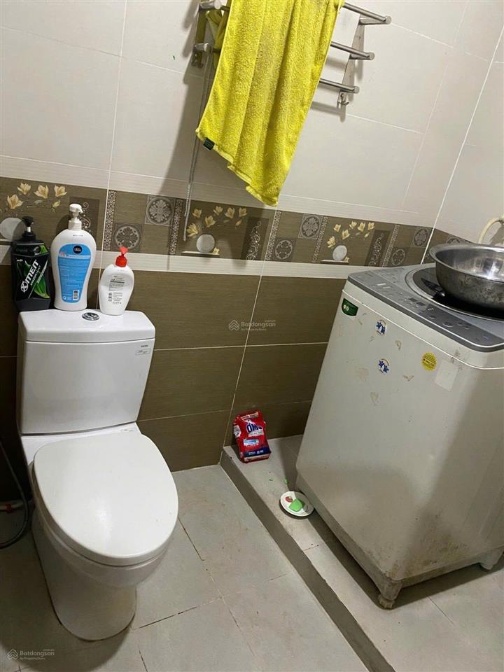 Bán nhà ngang 5m sát mặt tiền tuệ tĩnh, quận 11. dt 5x14m, 4 tầng nhà xây kiên cố ở liền