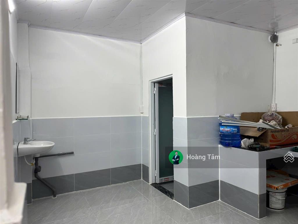 Bán nhà đường xe tải 10m khu bình phú, quận 6, dt 4x10m, giá 6.3 tỷ   0792 081 ***