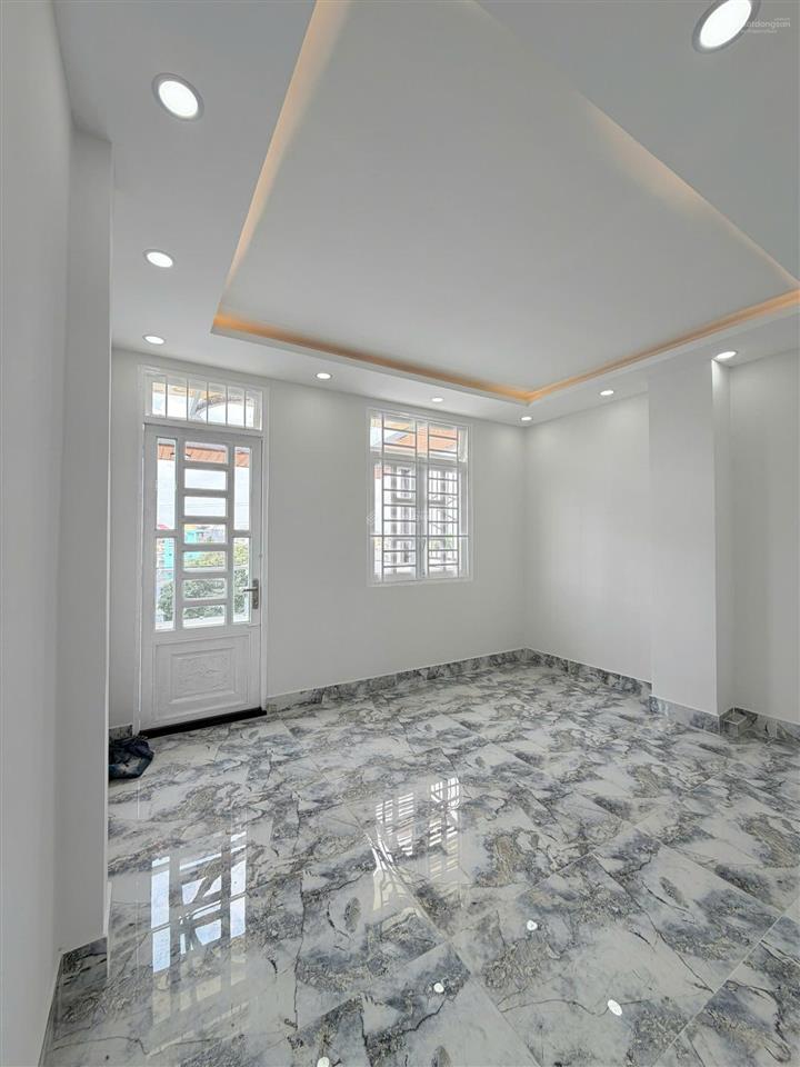 Bán nhà nở hậu mặt tiền lê công phép, ngay bến xe miền tây, dt 4.5x18m, nhà mới 5 tầng