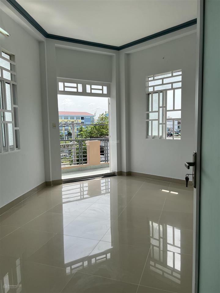 Bán nhà góc 2 mặt tiền lý đạo thành, quận 8, dt 9x9m, nhà 3 tầng, sân thượng view sông