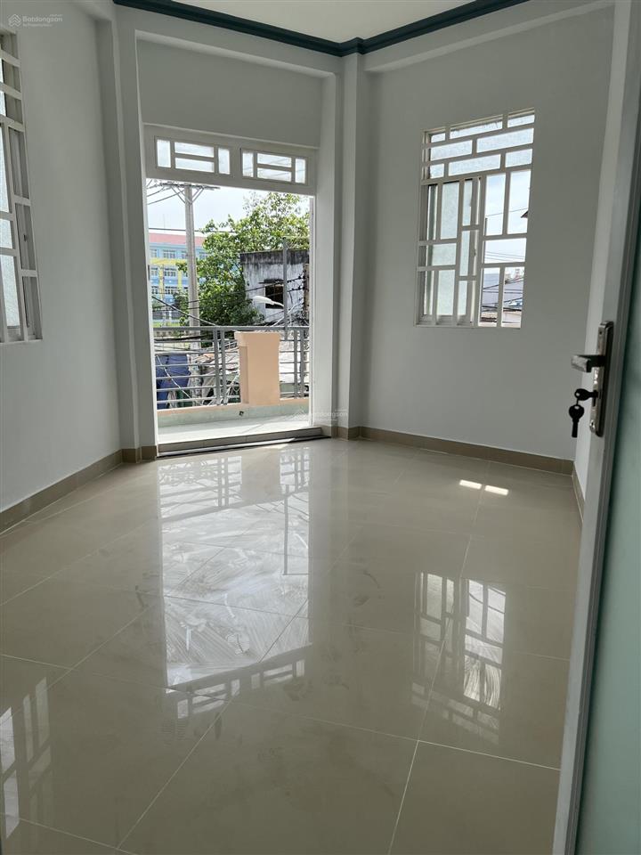Bán nhà góc 2 mặt tiền lý đạo thành, quận 8, dt 9x9m, nhà 3 tầng, sân thượng view sông