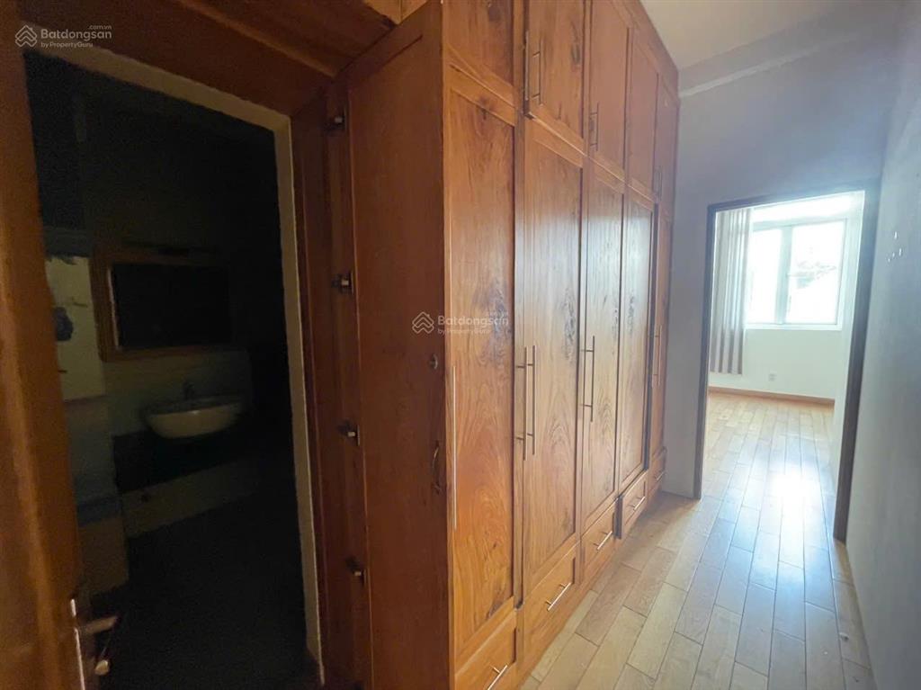 Cho thuê nhà hxh, 7 tầng thang máy nguyễn đình chiểu, quận 3. dt 7x12m, giá 55 tr/tháng