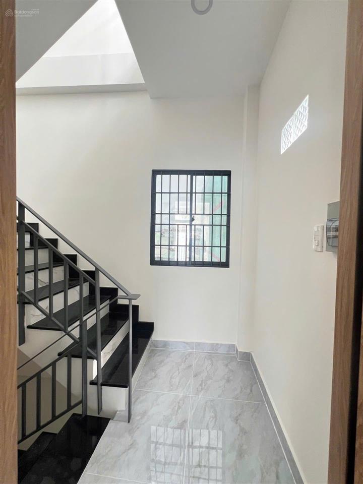 Bán nhà mới 5 tầng hxh đường lạc long quân, q11. dt 4x8m, shr hoàn công đủ