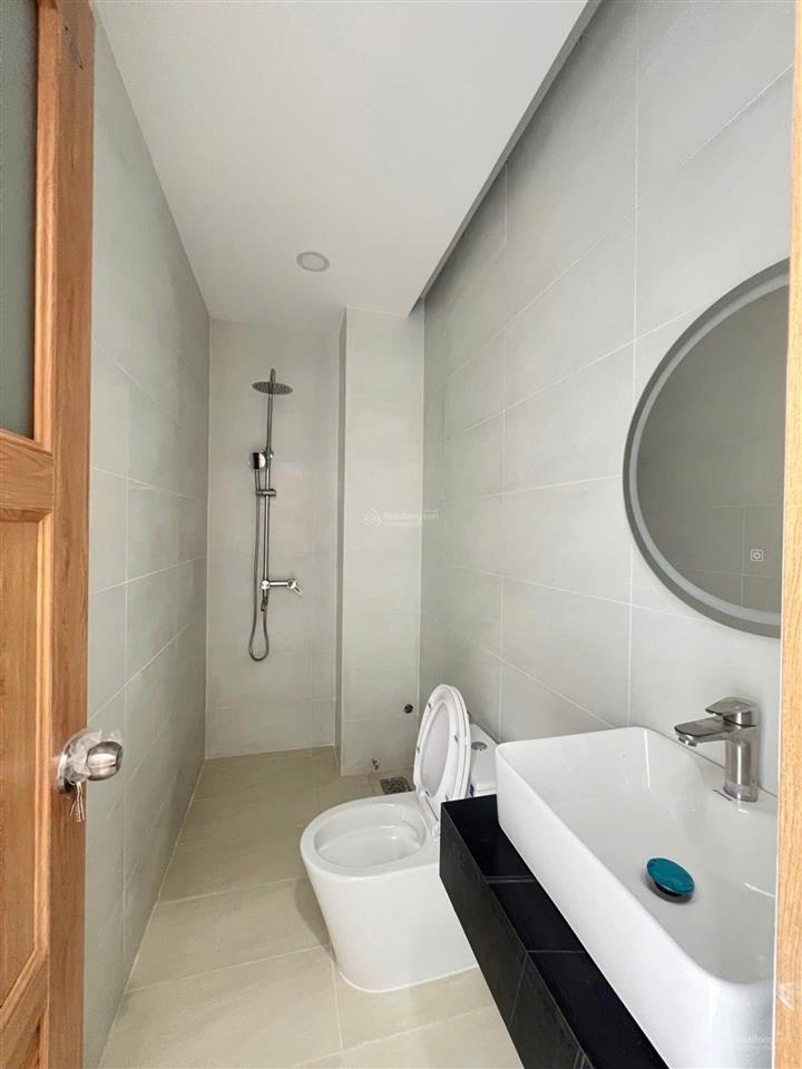 Bán nhà mới 5 tầng hxh đường lạc long quân, q11. dt 4x8m, shr hoàn công đủ