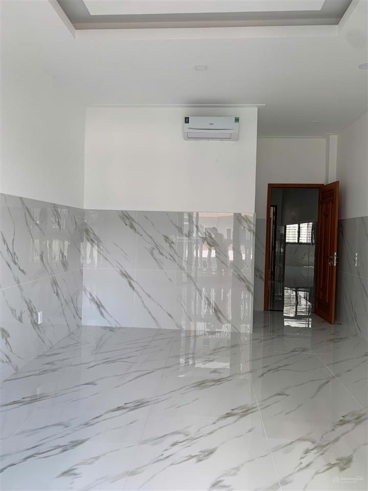 Cho thuê nhà mặt tiền chợ lớn, quận 6  có thang máy (dt 4x21m) trệt 5 lầu st giá 40 triệu