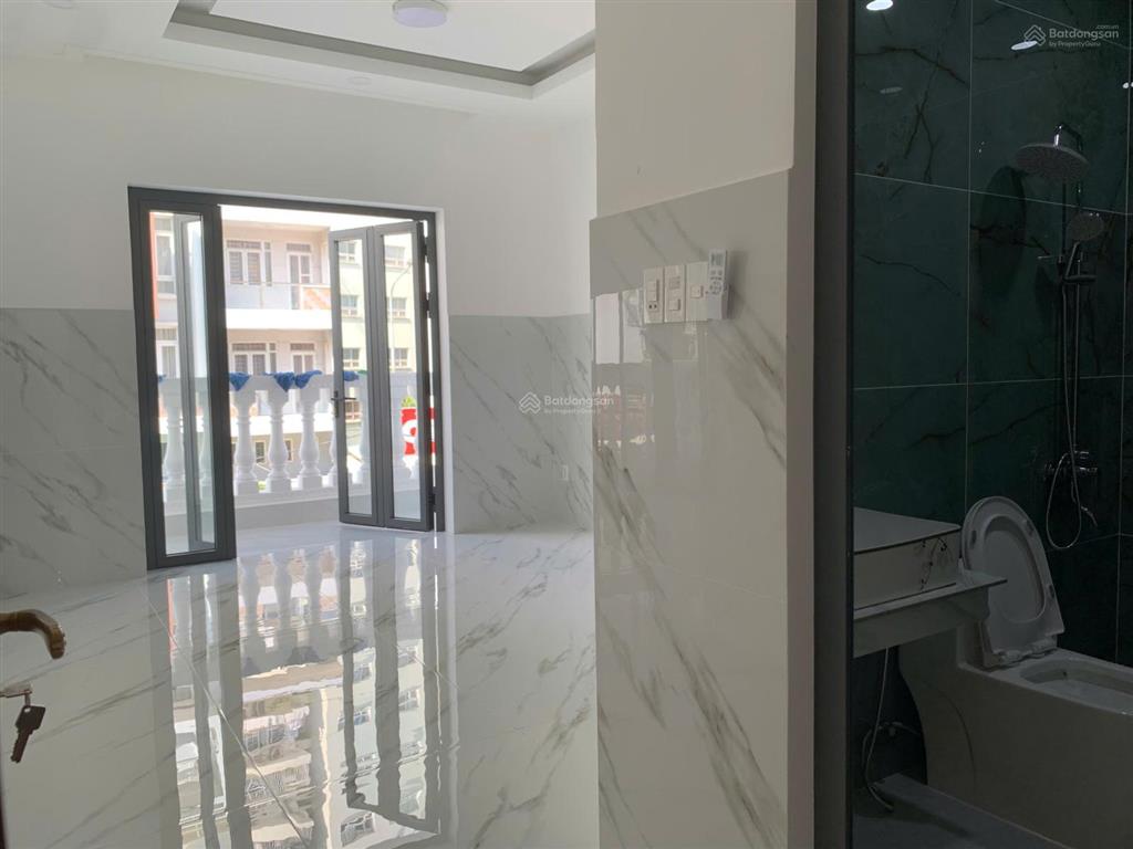 Cho thuê nhà mặt tiền chợ lớn, quận 6  có thang máy (dt 4x21m) trệt 5 lầu st giá 40 triệu