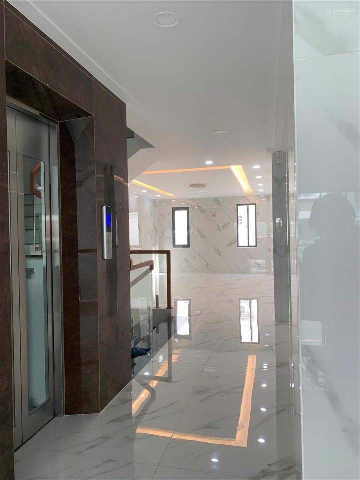 Cho thuê nhà mặt tiền chợ lớn, quận 6  có thang máy (dt 4x21m) trệt 5 lầu st giá 40 triệu