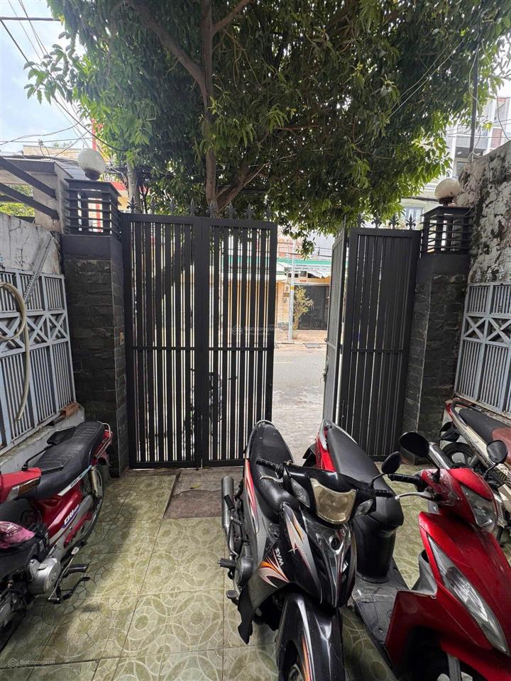 Bán nhà mặt tiền đường số 22, bình phú 1, quận 6  dt 4x19m  5 tầng  giá 13.6 tỷ