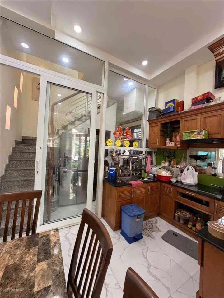 Bán nhà góc 2 mặt tiền khu bình phú, quận 6. dt 4x10m, trệt 2 lầu st. giá 7.3 tỷ