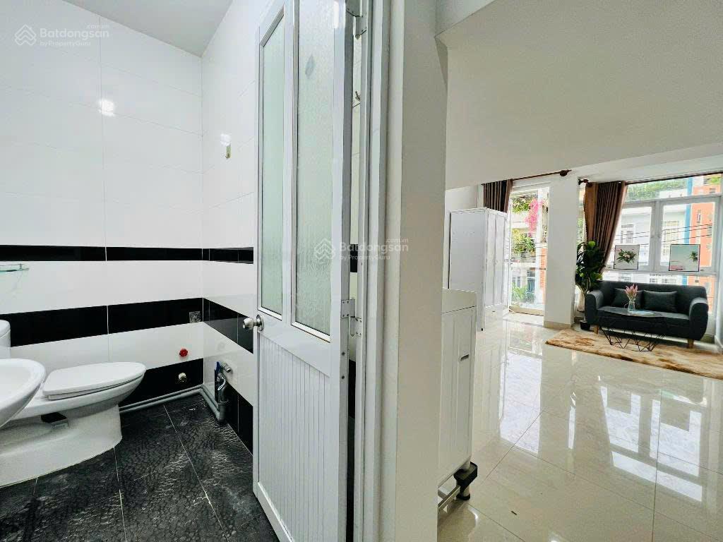 Bán nhà mới mtkd cư xá phú lâm d, bình phú, quận 6. dt 3.3x19.5m. 5 tầng đúc kiên cố. giá 8.6 tỷ