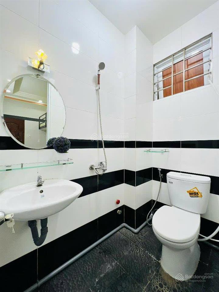 Bán nhà mới mtkd cư xá phú lâm d, bình phú, quận 6. dt 3.3x19.5m. 5 tầng đúc kiên cố. giá 8.6 tỷ