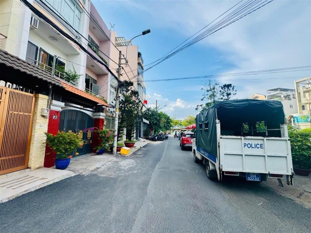 Bán nhà cư xá phú lâm a, quận 6  dt 4.5x17m  3 tầng  giá 6.5 tỷ
