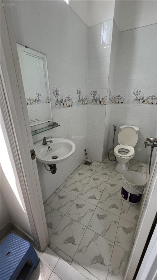 Nhà mặt tiền nguyễn văn luông, quận 6, dt 4x27m, 6 tầng, thang máy, nt cao cấp