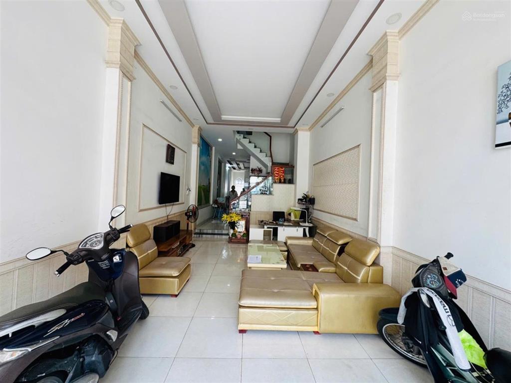 Nhà mặt tiền nguyễn văn luông, quận 6, dt 4x27m, 6 tầng, thang máy, nt cao cấp