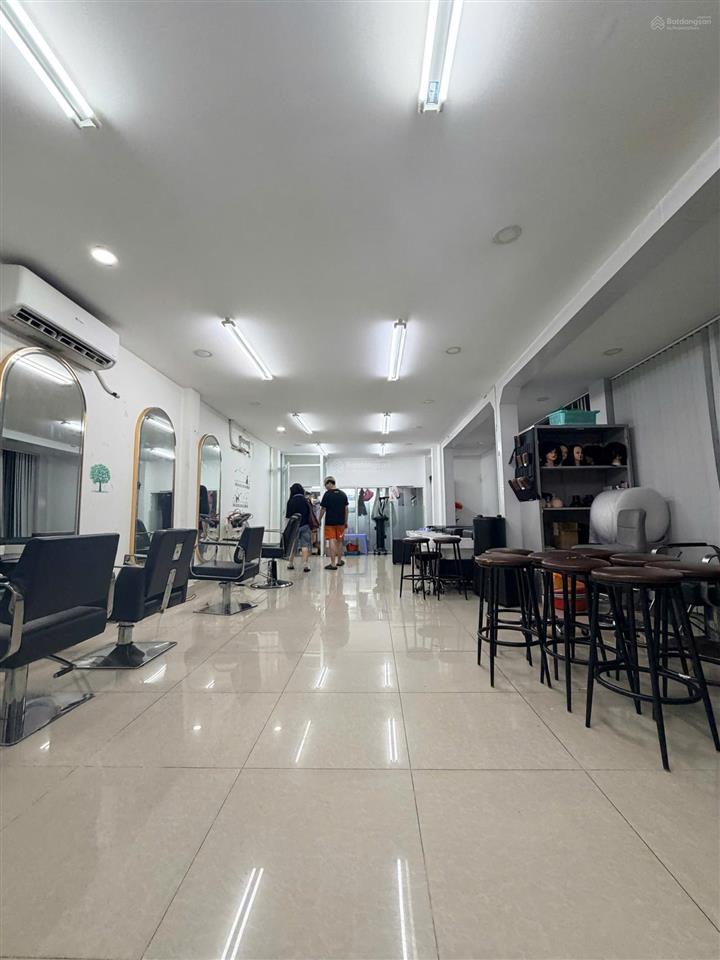 Nhà mặt tiền đồng nai, khu bắc hải quận 10  dt 6x18m  4 tầng nhà đẹp