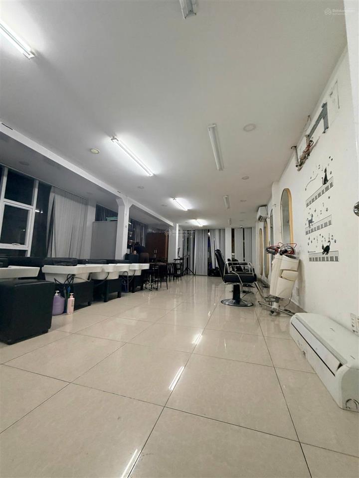 Nhà mặt tiền đồng nai, khu bắc hải quận 10  dt 6x18m  4 tầng nhà đẹp