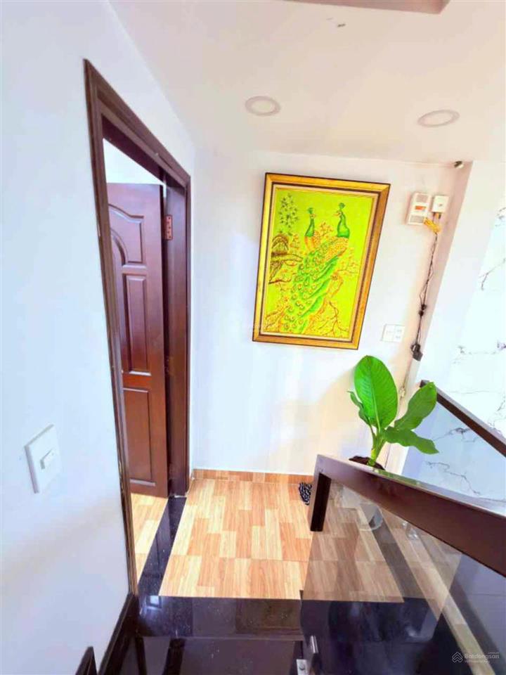 Nhà đẹp 5 tầng lý chiêu hoàng, khu bình phú, quận 6  dt 3.5x9m  giá nhỉnh 6 tỷ