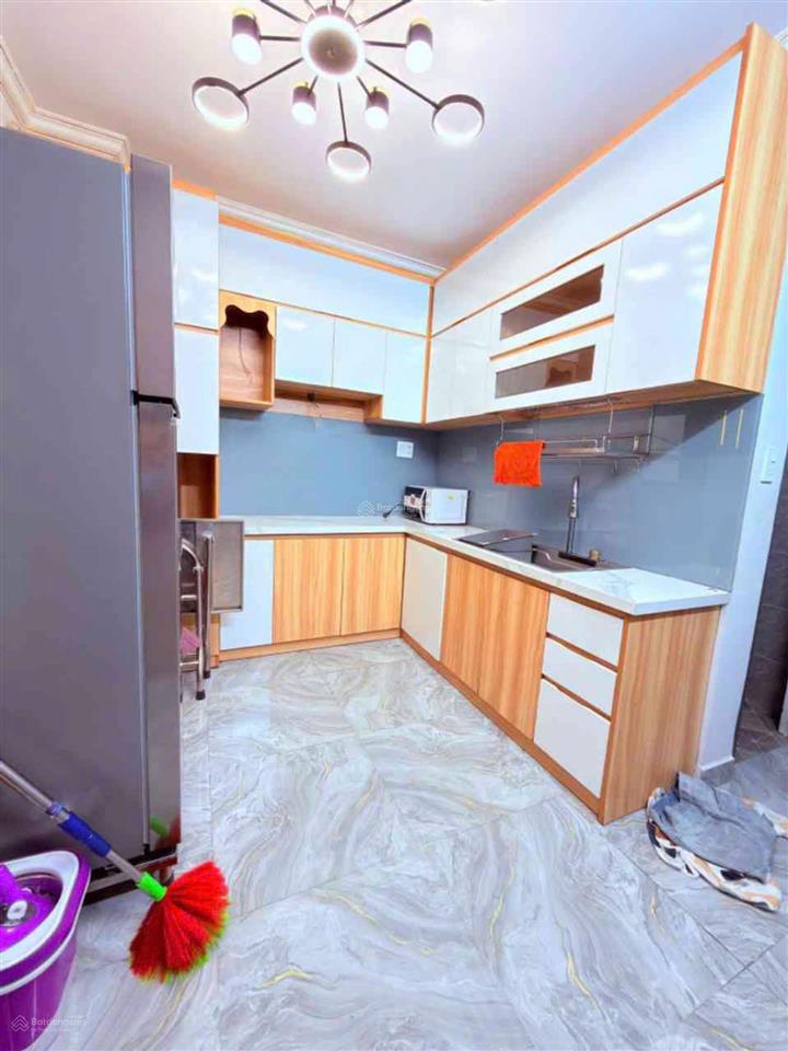 Nhà đẹp 5 tầng lý chiêu hoàng, khu bình phú, quận 6  dt 3.5x9m  giá nhỉnh 6 tỷ