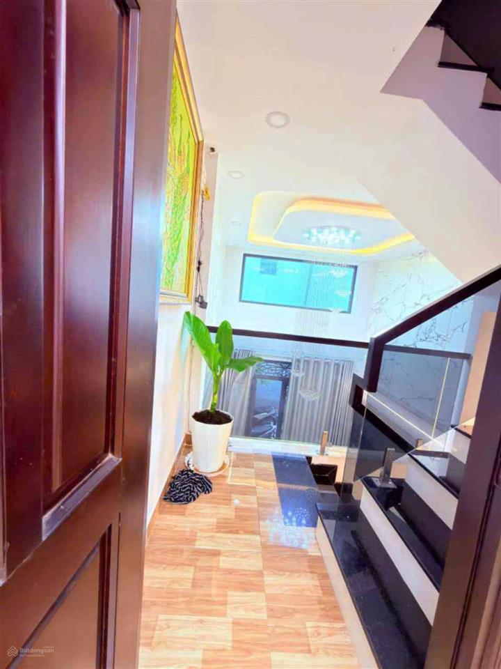 Nhà đẹp 5 tầng lý chiêu hoàng, khu bình phú, quận 6  dt 3.5x9m  giá nhỉnh 6 tỷ