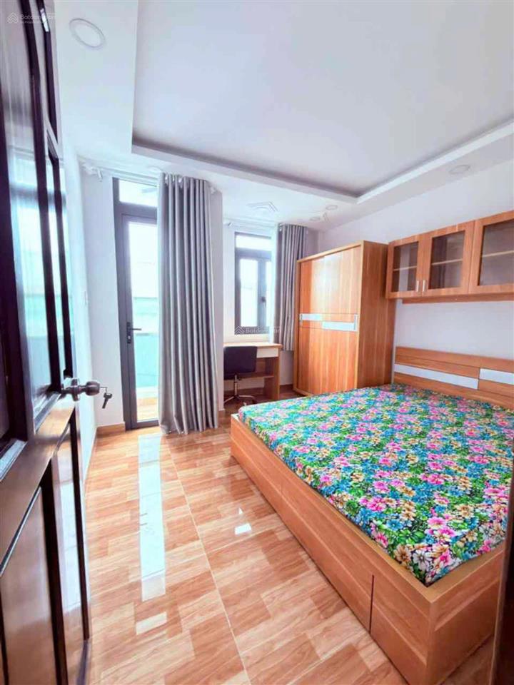 Nhà đẹp 5 tầng lý chiêu hoàng, khu bình phú, quận 6  dt 3.5x9m  giá nhỉnh 6 tỷ