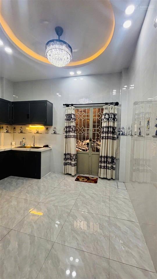 Nhà đẹp gần chợ bà hom, phú lâm, quận 6  dt 4x11m, 2 tầng. giá nhỉnh 5 tỷ
