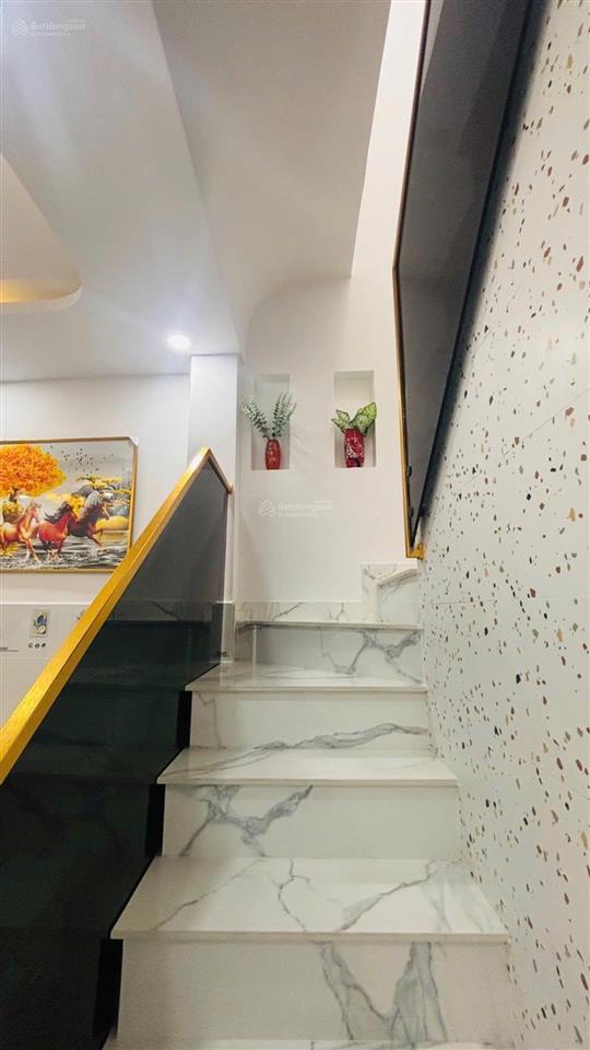 Nhà đẹp gần chợ bà hom, phú lâm, quận 6  dt 4x11m, 2 tầng. giá nhỉnh 5 tỷ