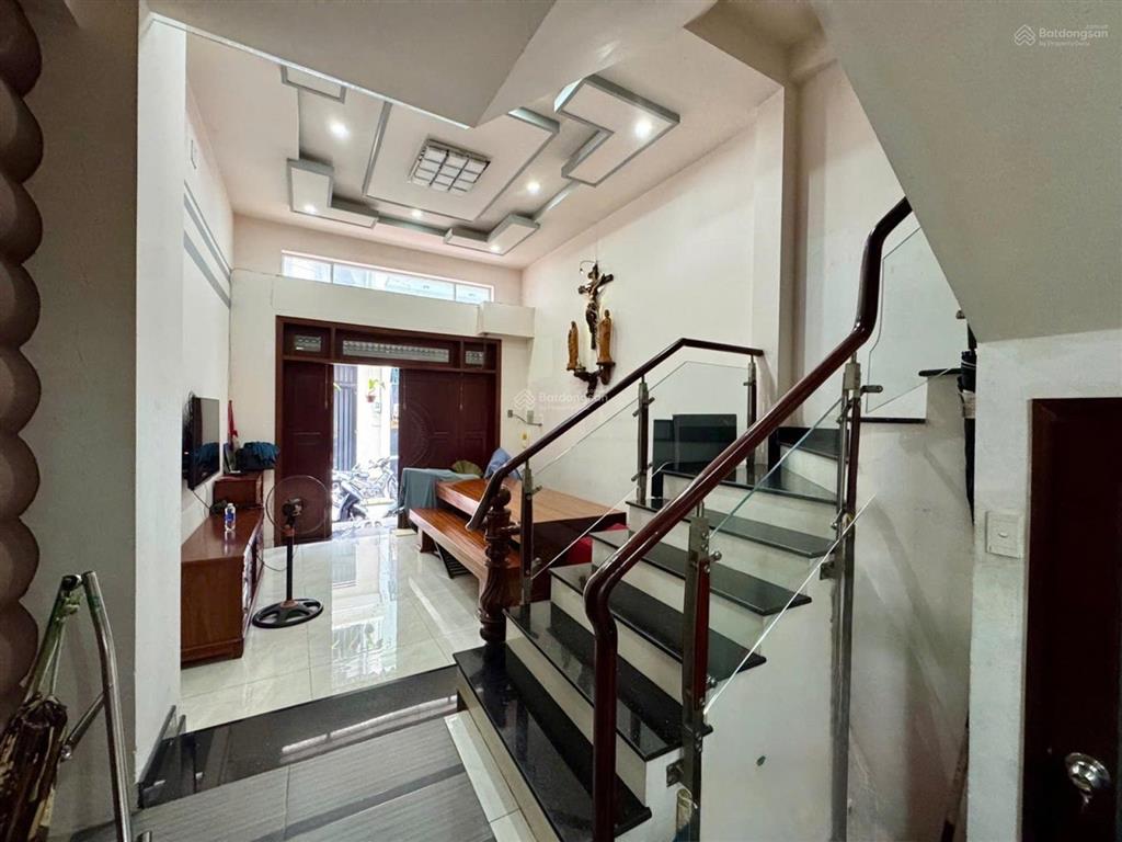 Nhà mặt tiền khu cư xá phú thọ hòa, quận 11  dt 4x14m  5 tầng kiên cố  giá 8 tỷ tl