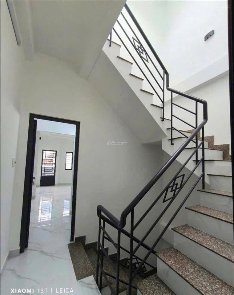 Nhà đẹp 2 mặt tiền hẻm khu ẩm thực cư xá phú lâm b, quận 6  4 tầng  giá 6,7 tỷ