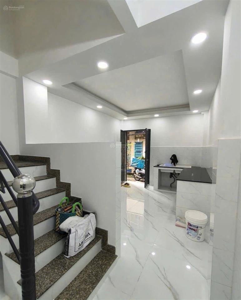 Nhà đẹp 2 mặt tiền hẻm khu ẩm thực cư xá phú lâm b, quận 6  4 tầng  giá 6,7 tỷ