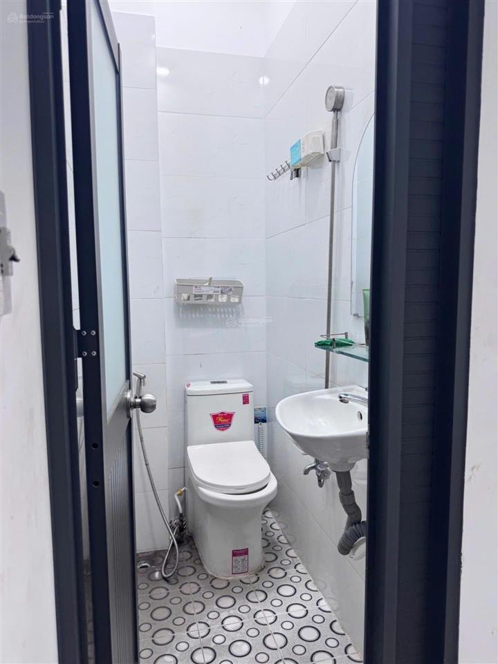 Nhà đẹp 2 mặt tiền hẻm khu ẩm thực cư xá phú lâm b, quận 6  4 tầng  giá 6,7 tỷ