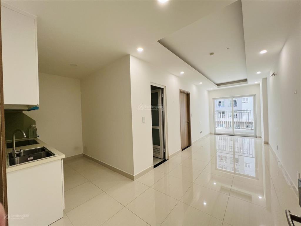 Kẹt tiền cần bán gấp căn 2pn,2wc view trực diện nội khu tầng 10 đẹp.0931 432 *** thu hiền