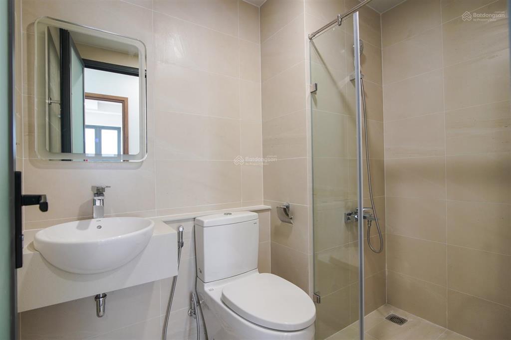 Kẹt tiền cần bán gấp căn 2pn,2wc view trực diện nội khu tầng 10 đẹp.0931 432 *** thu hiền