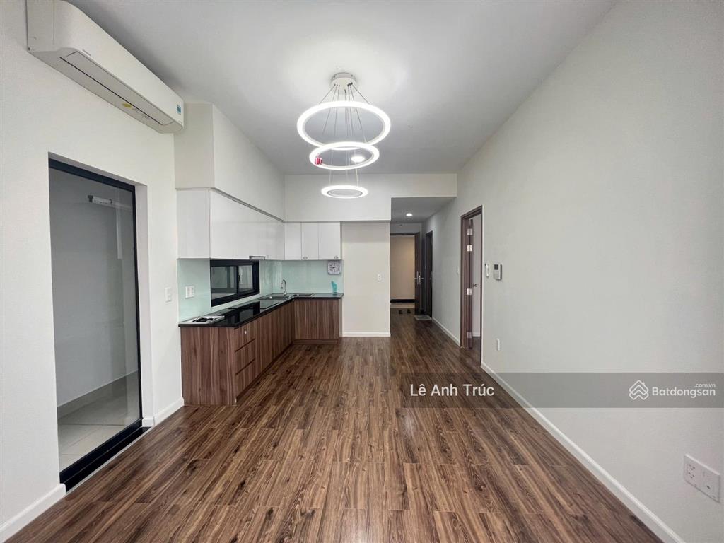 Cần bán nhanh căn góc 2pn 74m2 mizuki. hướng mát. view đẹp. giá chỉ 4tỷ. có ban công.  0906 783 ***