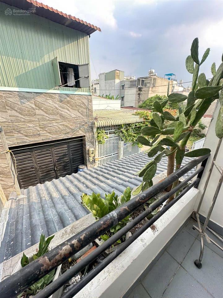 Nhà đẹp ở ngay 54m2 hxh đình phong phú q9  3pn  ban công  4.8 tỷ tl. hỗ trợ vay nh