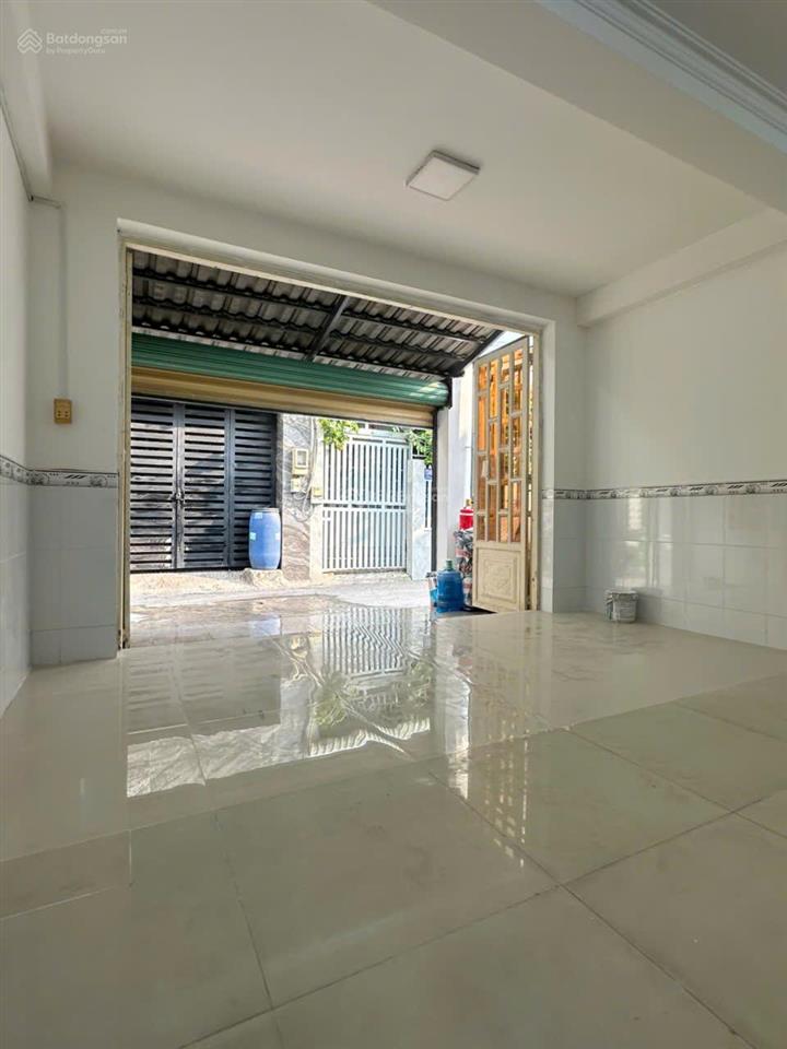 Nhà đẹp ở ngay 54m2 hxh đình phong phú q9  3pn  ban công  4.8 tỷ tl. hỗ trợ vay nh