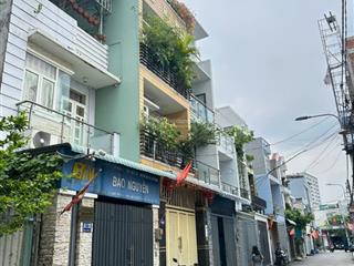 Nhà trệt lầu tum 68m2 chính chủ đang ở sau lưng chợ đầu mối thủ đức đường ngô chí quốc