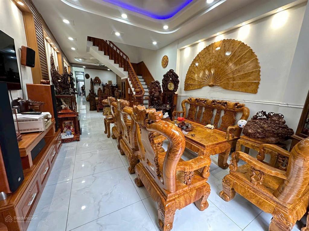 Nhà trệt 3 lầu hxh 8m sát bên trung tâm lái xe đường 9 trường thọ
