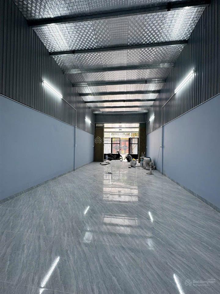 Cho thuê kho 110m2 có gác lửng, xe tải ra vào thoải mái bình lợi, tp.hcm 19 triệu/tháng